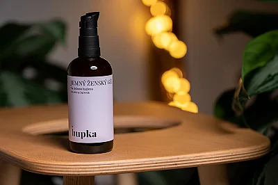Jemný ženský gél na intímnu hygienu Bylinky a Čajovník - Herbs by Hupka